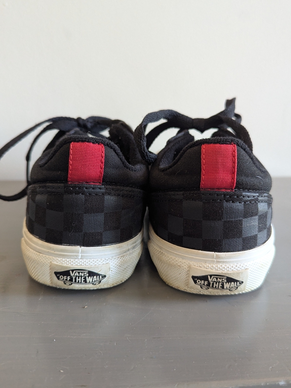 Vans Kids Black Checkerboard Low-Top Sneakers with Red Accents - Picture 2 of 4